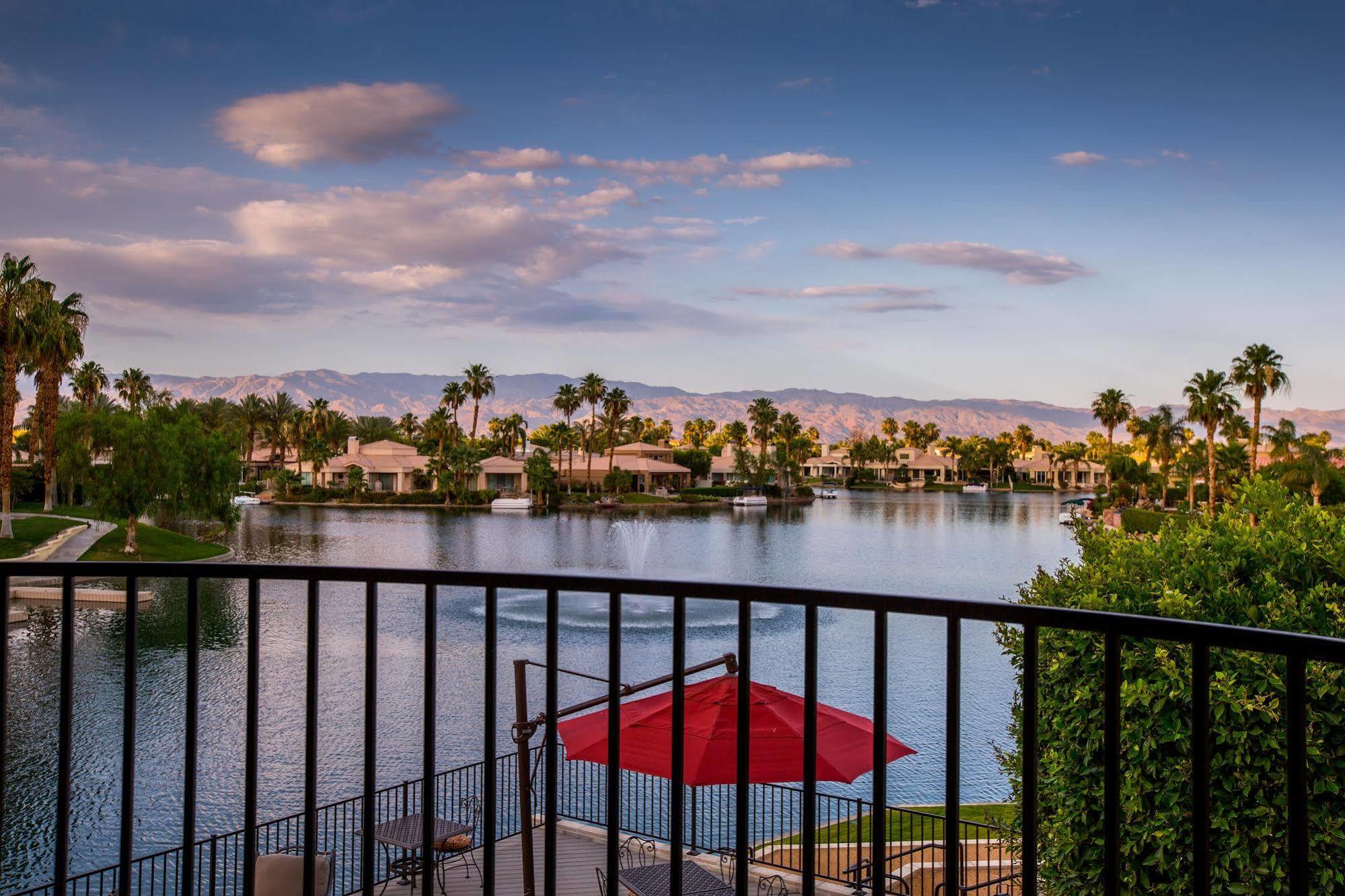 The Chateau At Lake La Quinta Exterior foto