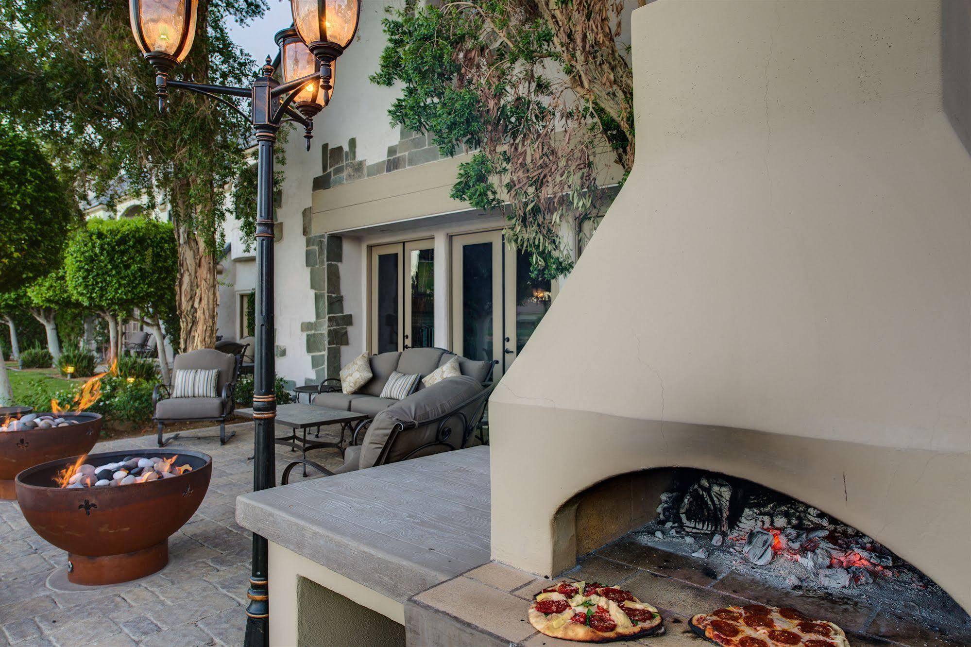 The Chateau At Lake La Quinta Exterior foto